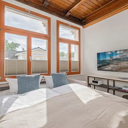 Kaisers Vis A Vis - 07 Heringsdorf