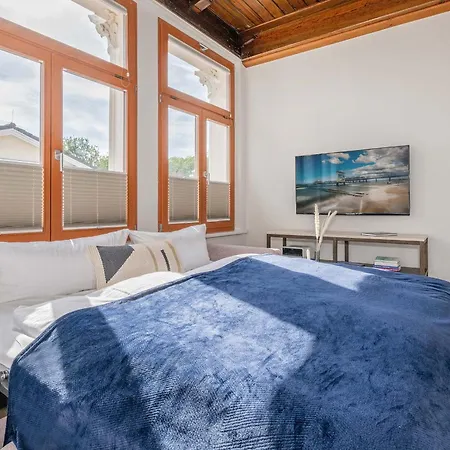 Kaisers Vis A Vis - 07 Heringsdorf